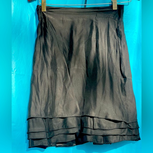 BLACK SILK SKIRT SIZE SMALL by sugar lips - Picture 10 of 10